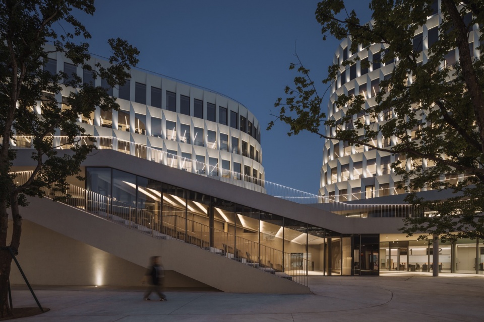 h world group global headquarters by vermilion zhou design group