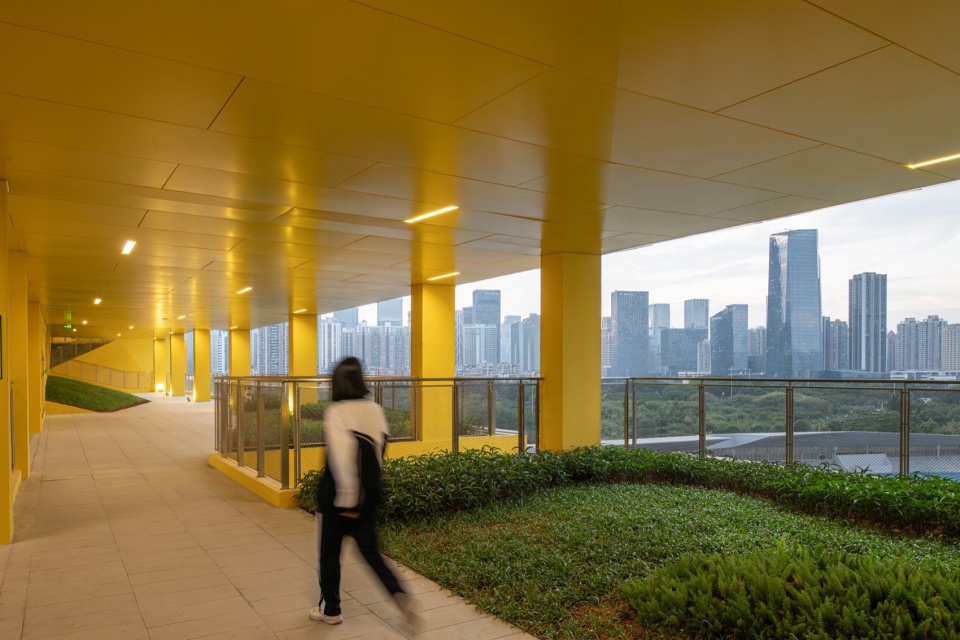 Futian High School Campus China by reMIXstudio