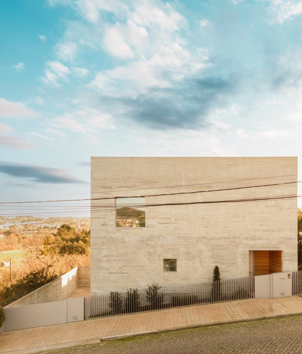 SV House in Portugal Spaceworkers