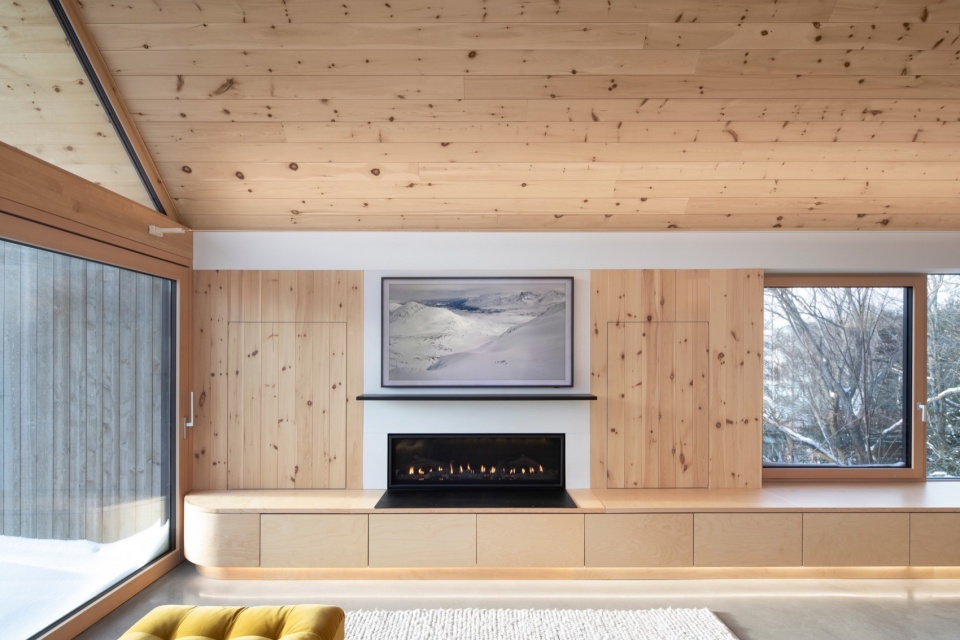 chalet papillon by robitaillecurtis