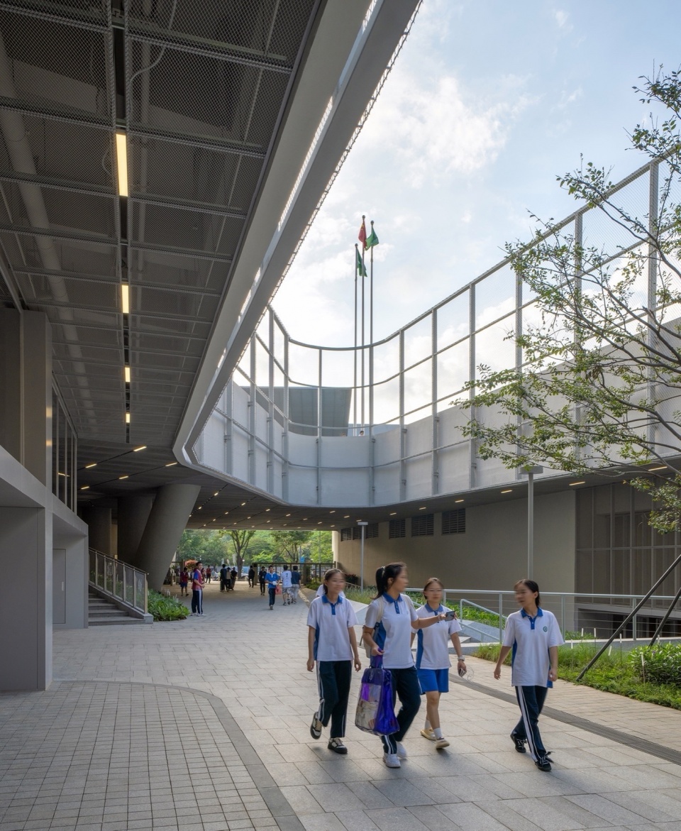 Futian High School Campus China by reMIXstudio