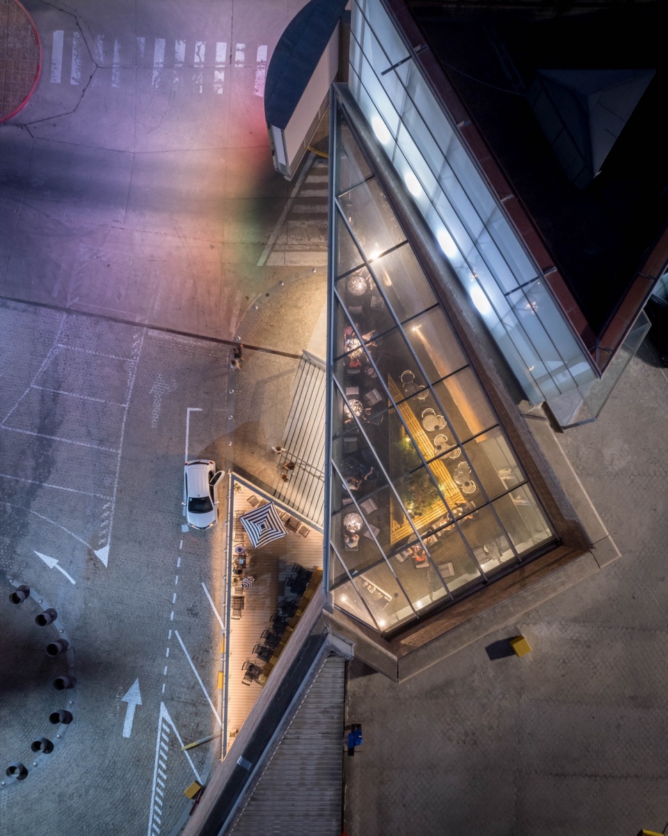 remodeling in nuevocentro shopping by ar mondejar arquitectos
