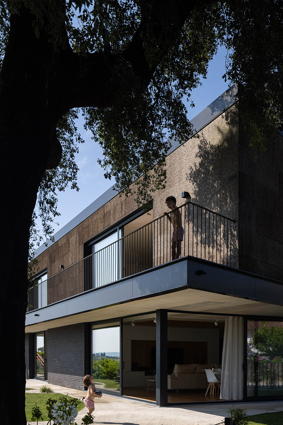 casa do sobreiro by skemba studio