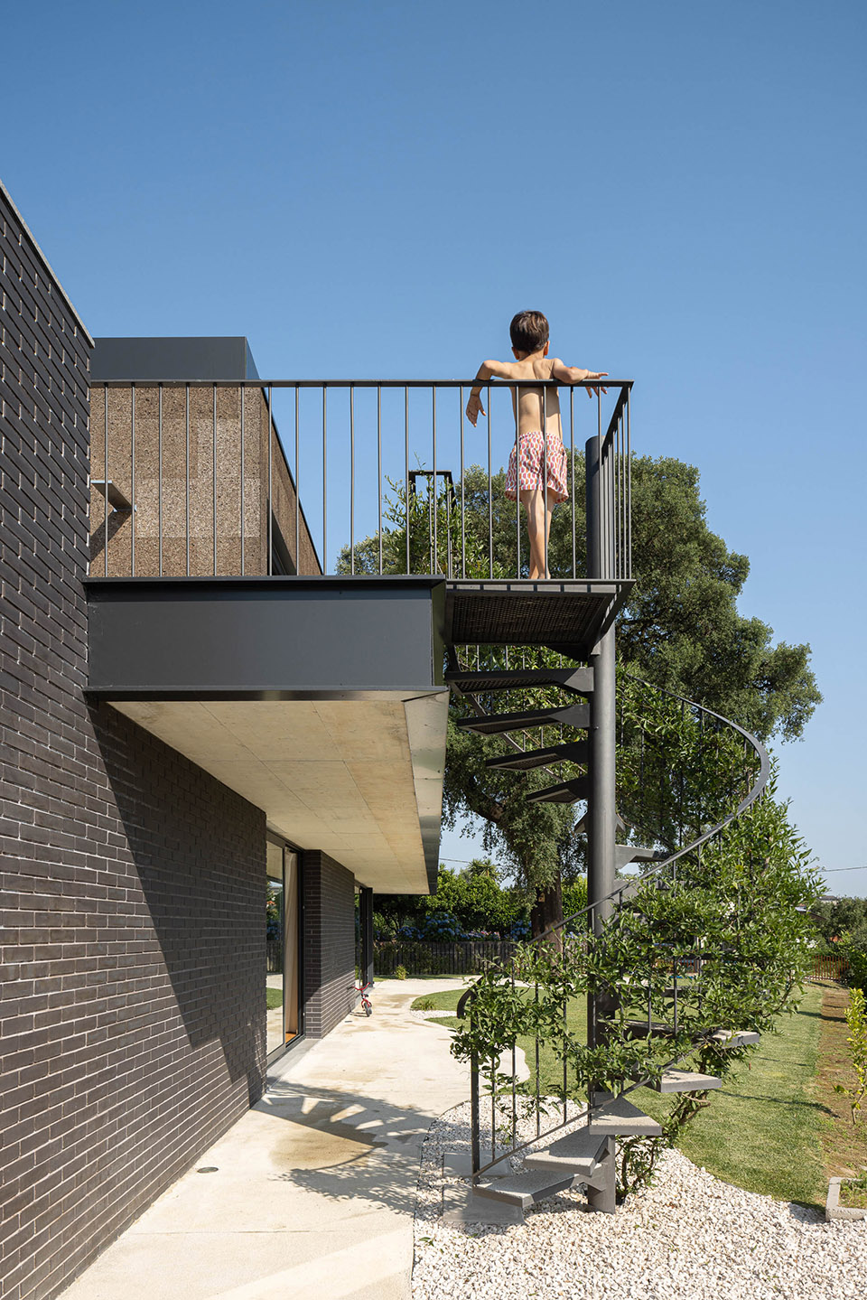 casa do sobreiro by skemba studio