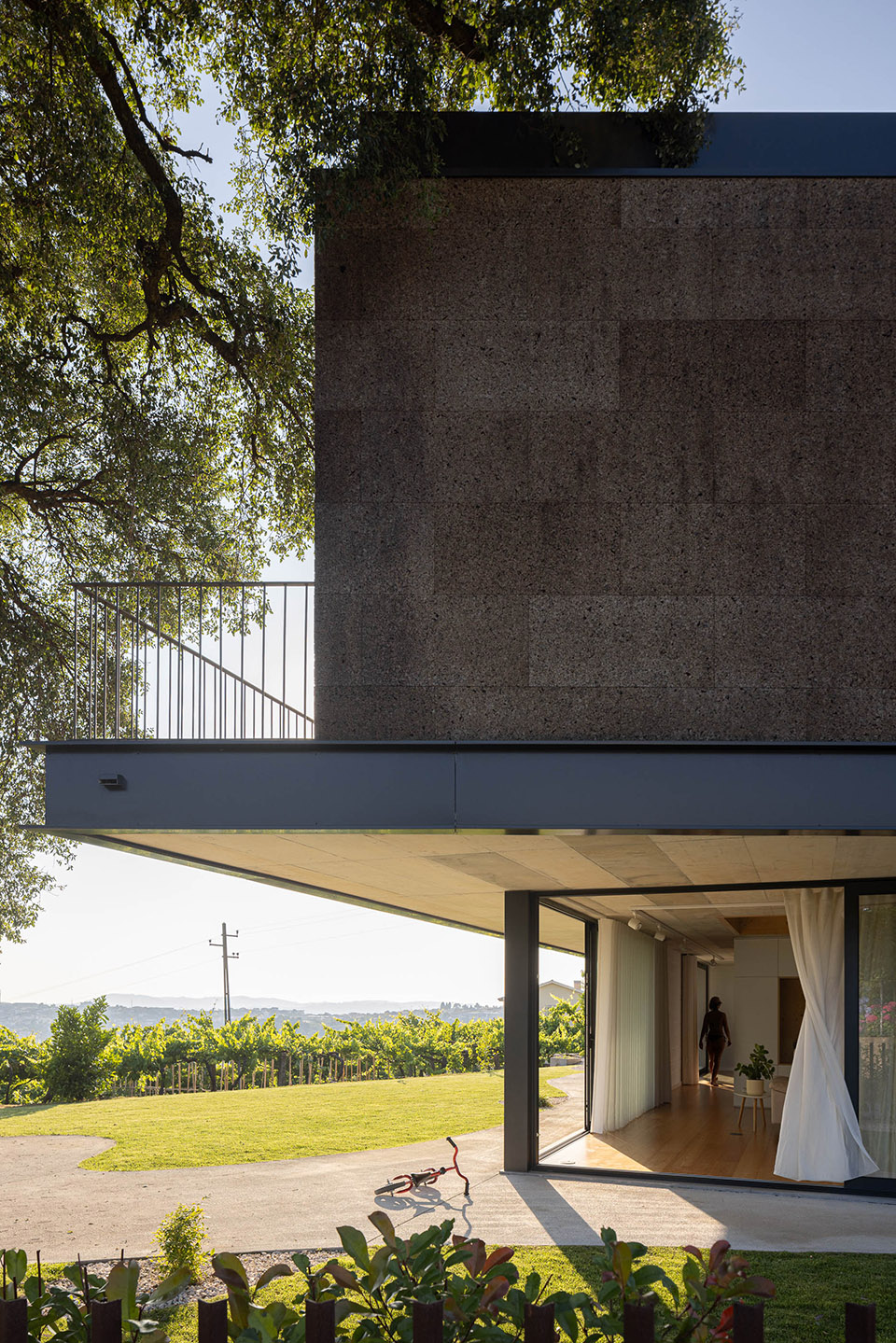 casa do sobreiro by skemba studio