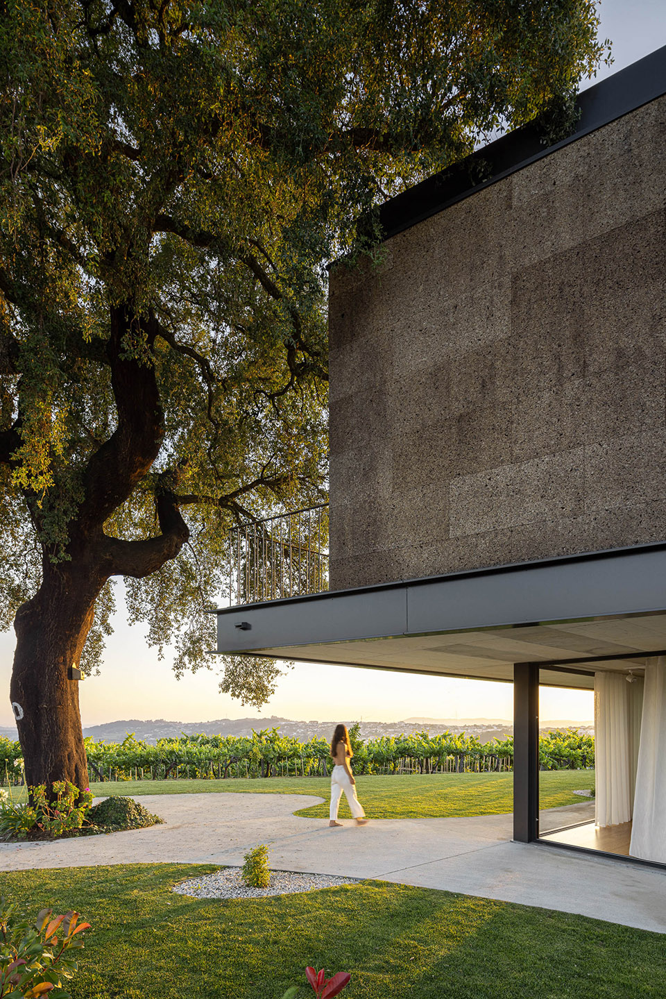 casa do sobreiro by skemba studio