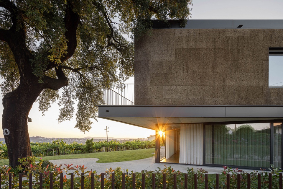 casa do sobreiro by skemba studio