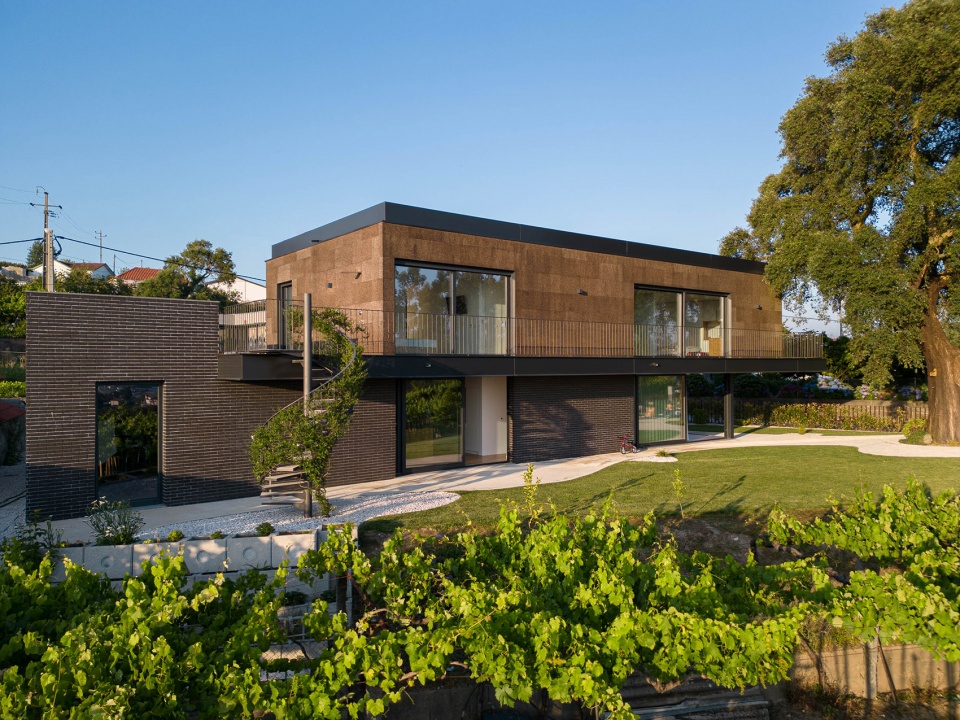 casa do sobreiro by skemba studio