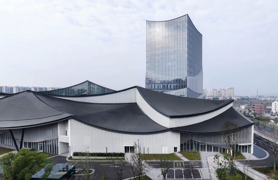 西侧立面局部 Partial view of the west elevation©山间影像 Inter mountain images