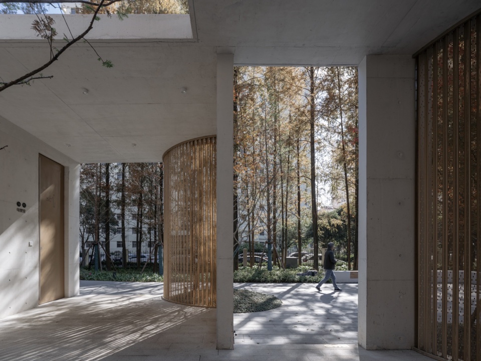 邻借水杉 @CreatAR Images tianlin park tourist center shanghai by viascape design