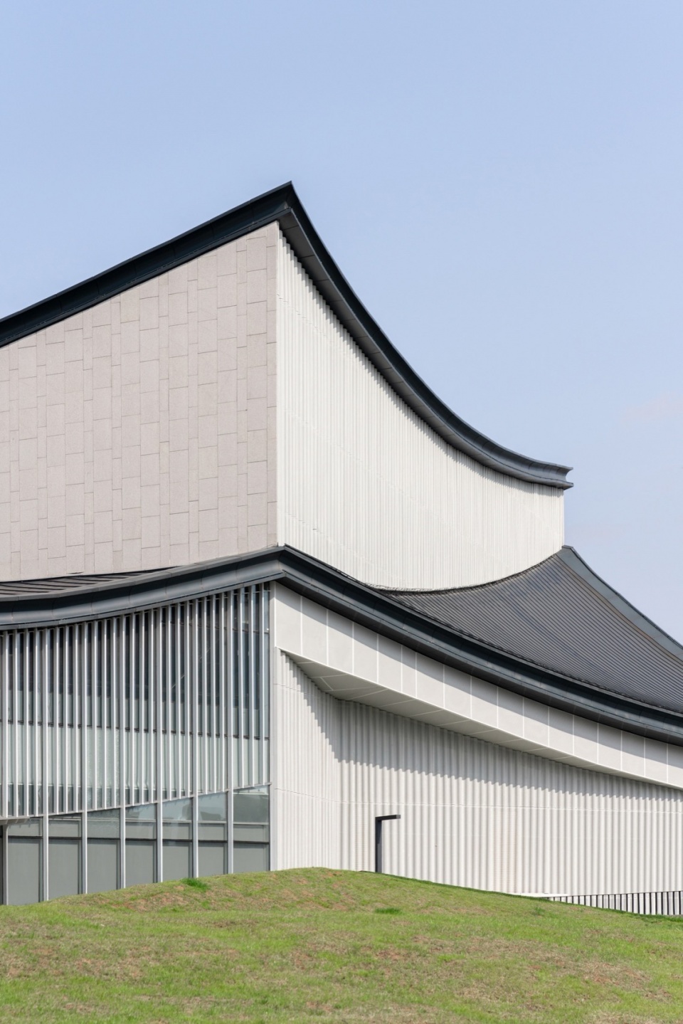 裙房西侧局部 Partial view of the west side of the podium building©DONG建筑影像 DONG Image