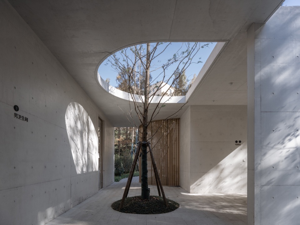 透景以仰借自然 @CreatAR Images tianlin park tourist center shanghai by viascape design