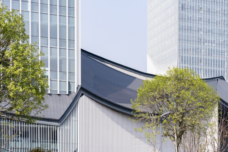 建筑东南侧立面细节 Details of the southeast facade of the building©DONG建筑影像 DONG Image
