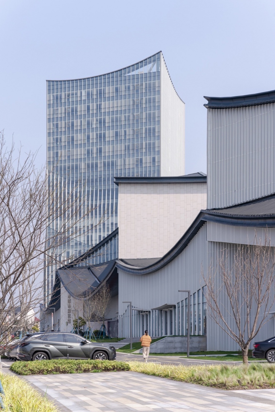 立面虚实变化 Variation of solid and void in the facade©DONG建筑影像 DONG Image