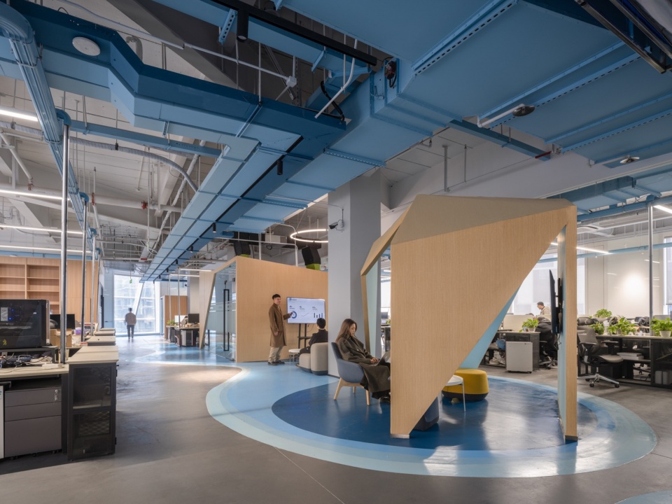 开放办公区域 Open office area ©山间影像 Inter mountain images