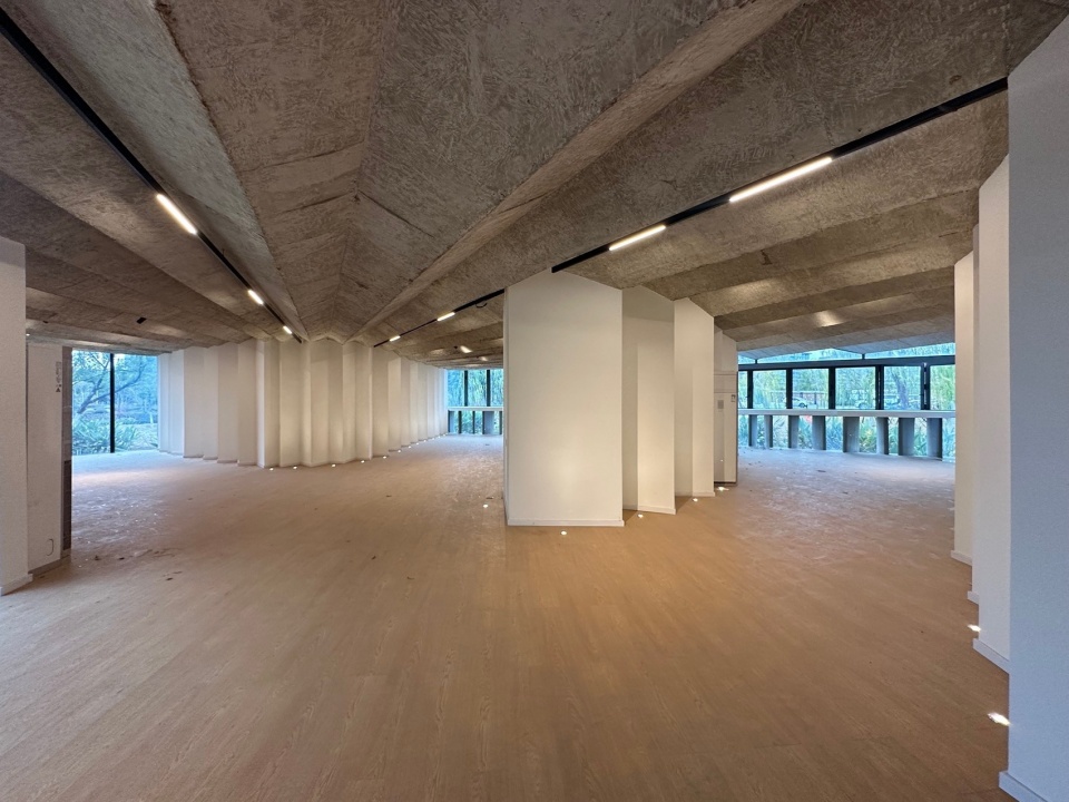 . 师生活动中心室内 Interior of Activity Center ©李诗琪