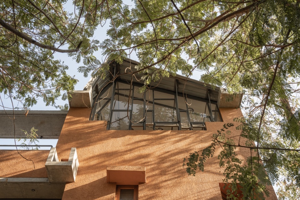 E MKGs HR 30 terra kota house by terra firma architects