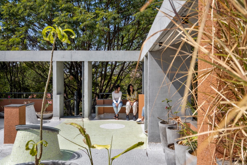 Terrace 2nd floor terra kota house by terra firma architects