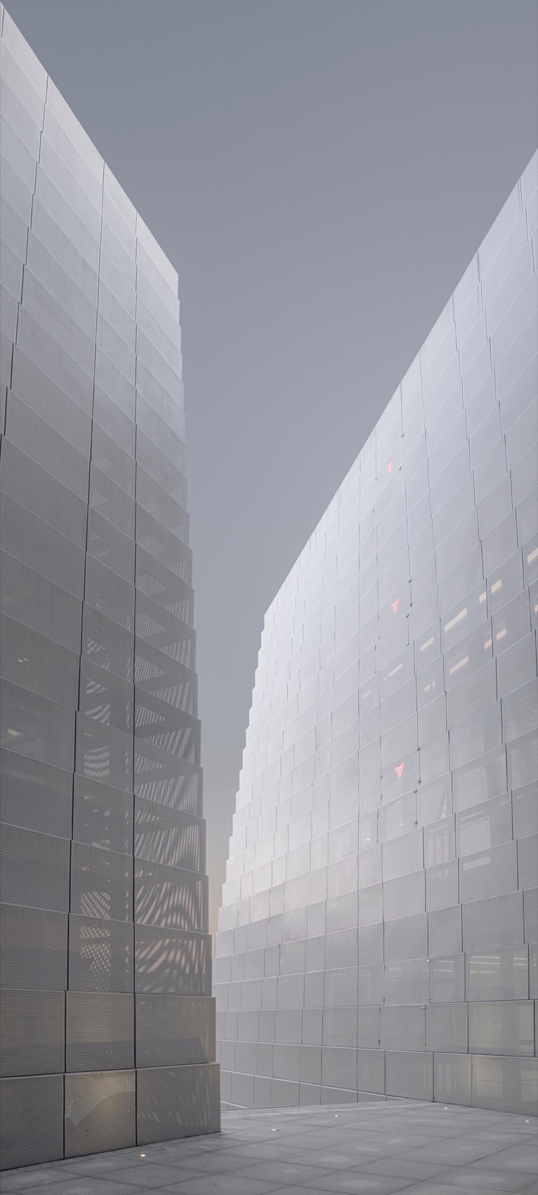 “峰谷”缝隙3