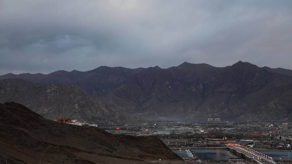 从基地看向拉萨市区 View from the Site towards downtown Lhasa tibetan thangka art museum