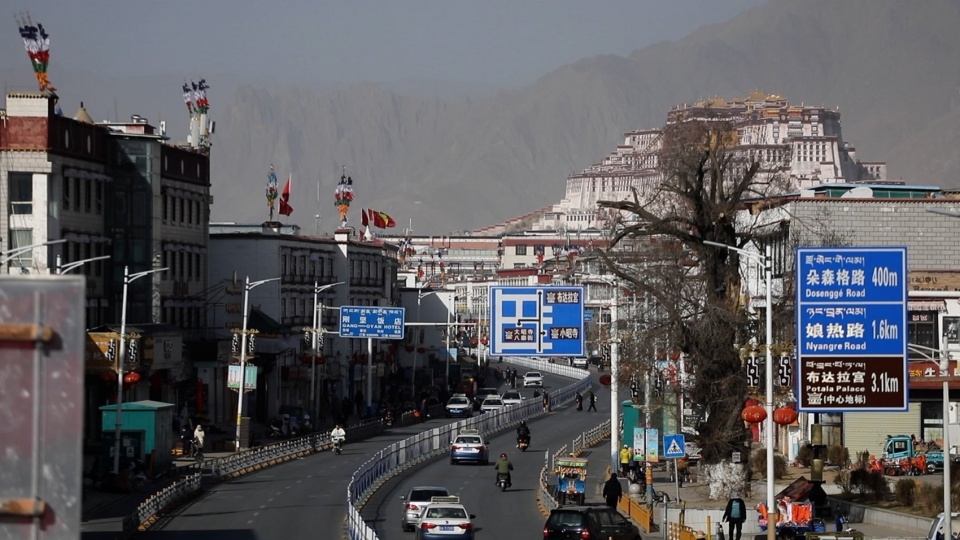 拉萨市区1 Lhasa tibetan thangka art museum