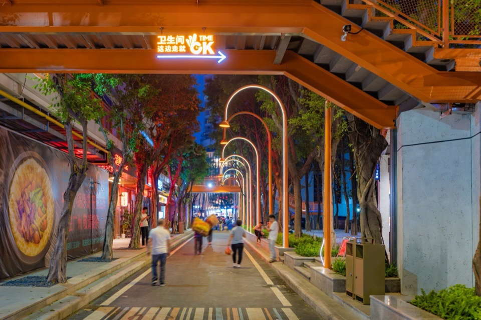 改造后活跃的开放式街区©杨毅衡 3 1906 young town technology plaza