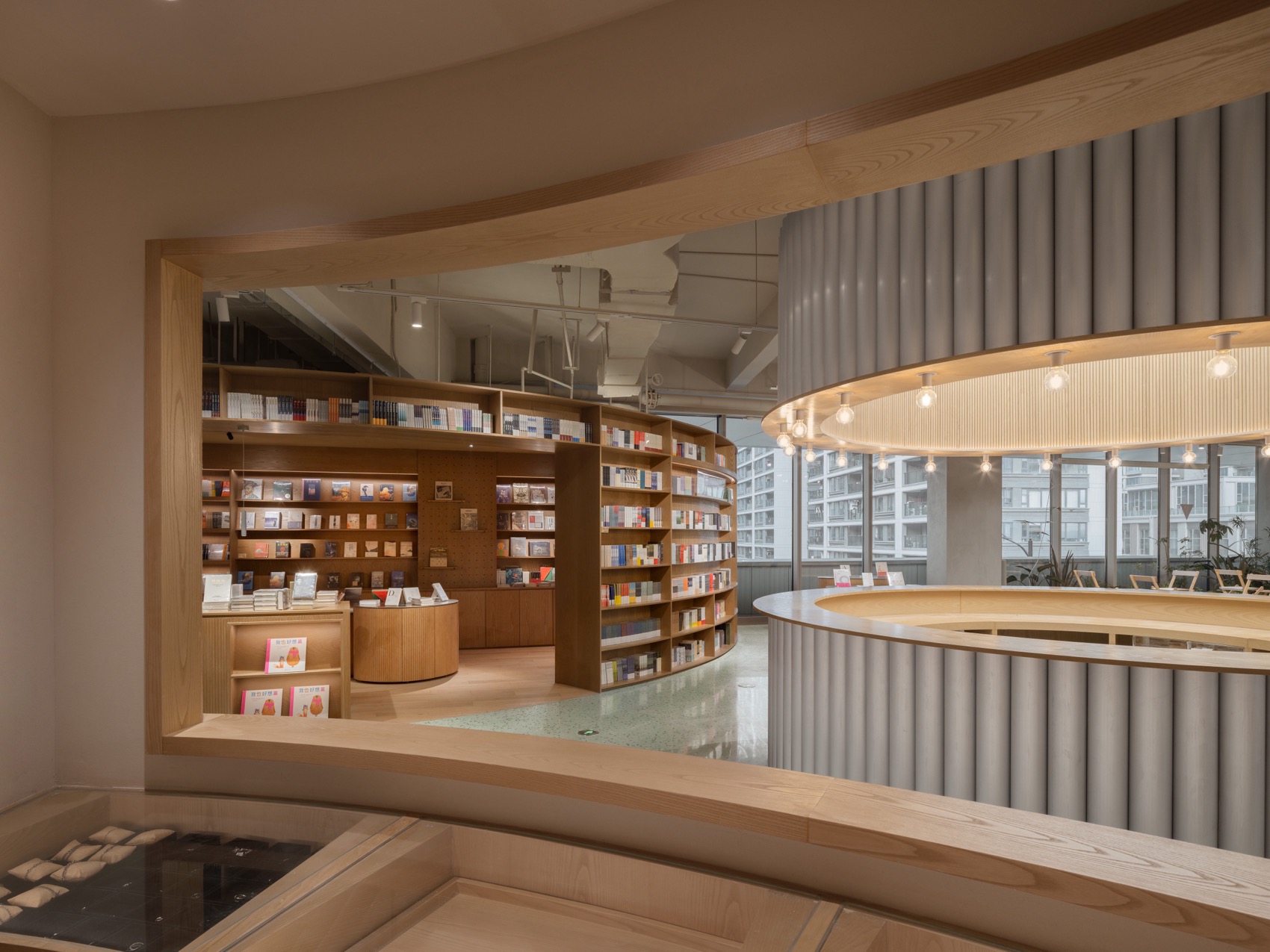 “The Roof Space & Yinyan” Collection Space by B.L.U.E. Architecture ...
