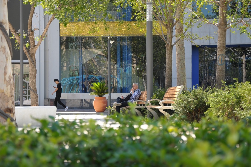 beijing liangma river waterfront landscape corridor by aecom
