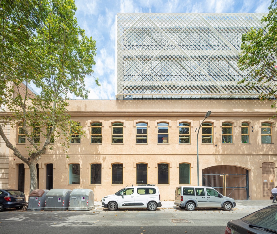 knem offices by b720 fermin vazquez arquitectos