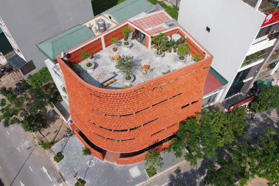 ngoi space by hp architects