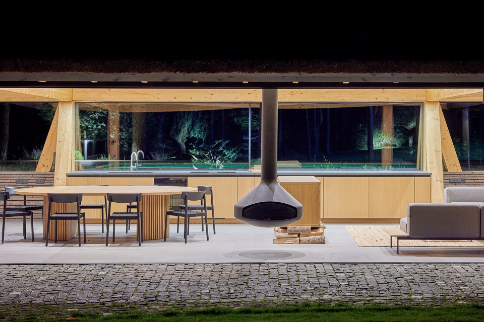 pool house by heima architects