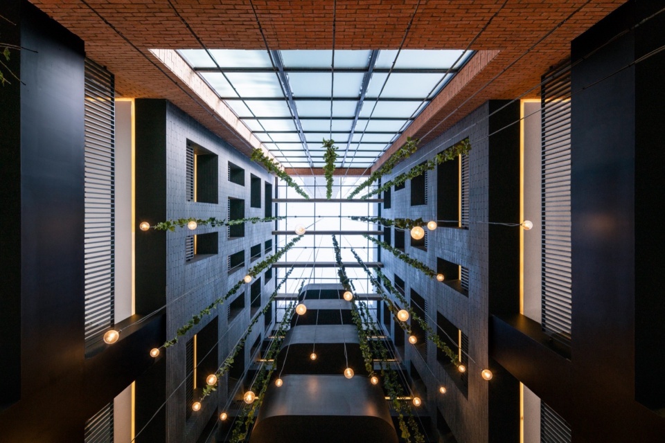 Fulton Business Luxury Hotel by Blending Dots ezj