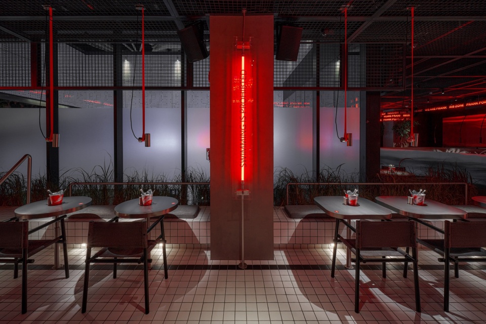 frank restaurant by da bureau