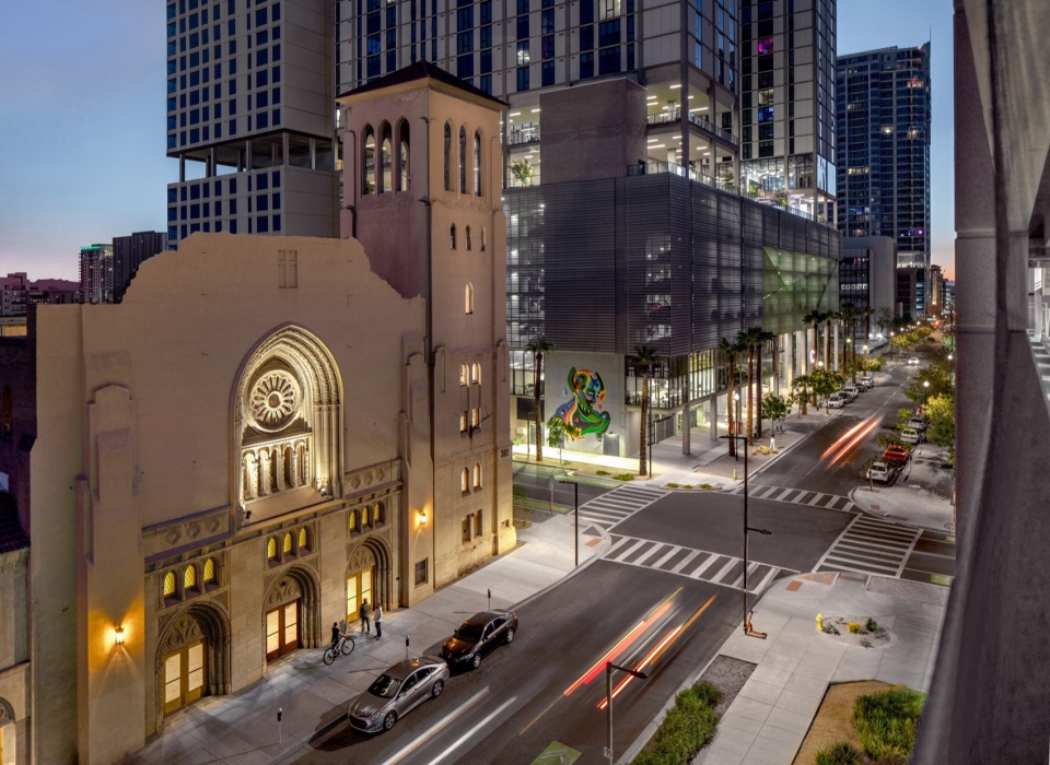 monroe street abbey by jones studio