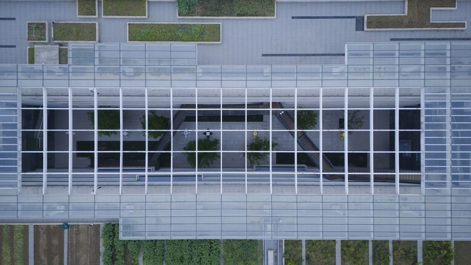 suzhou mountain bilingual school landscape by open zscape