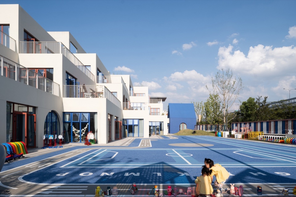 west coast kindergarten by clou