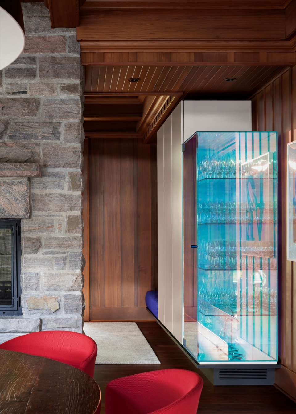 muskoka cottage by reigo bauer