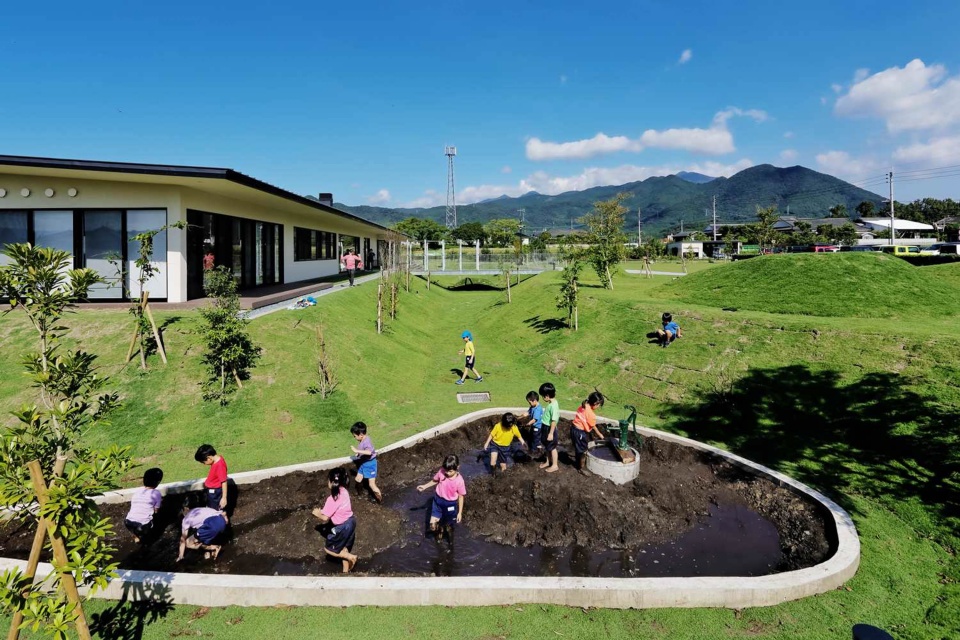 kfb kindergarten and nursery by hibinosekkei youji no shiro