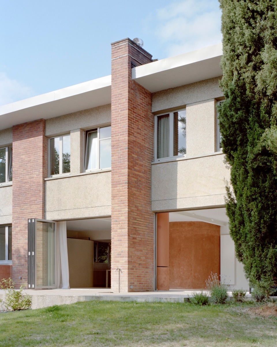 House Rehabilitation with Bricks Shards Atelier Delalande Tabourin