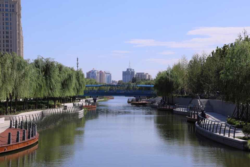 beijing liangma river waterfront landscape corridor by aecom