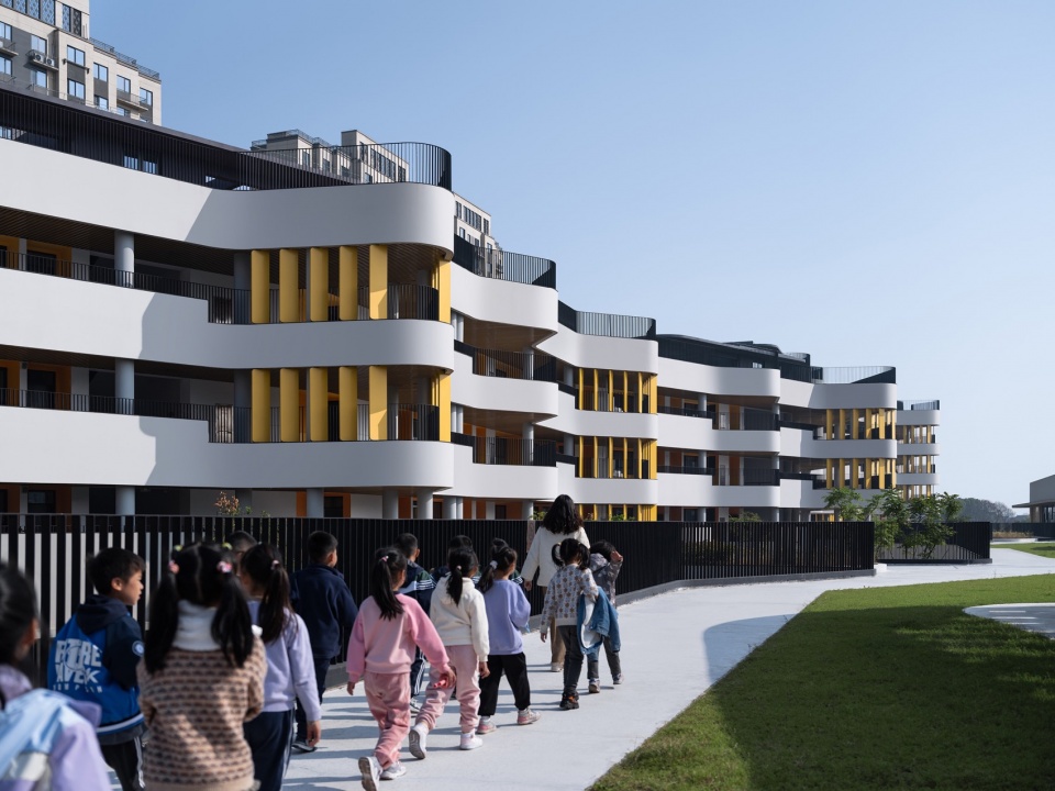 chonggu experimental school years 1 9 by bau
