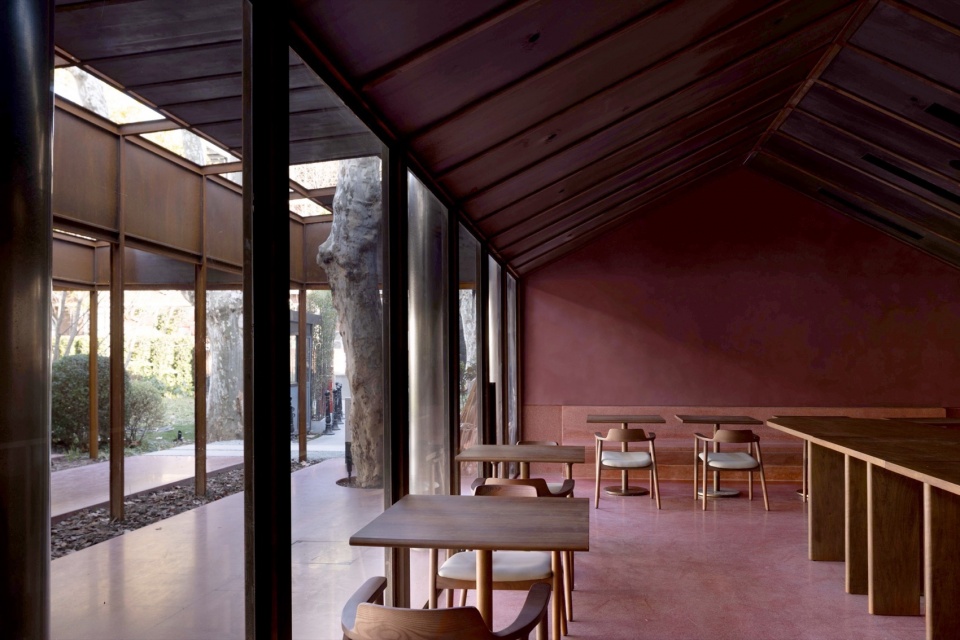 coffee shed of luxun park by shisuo design