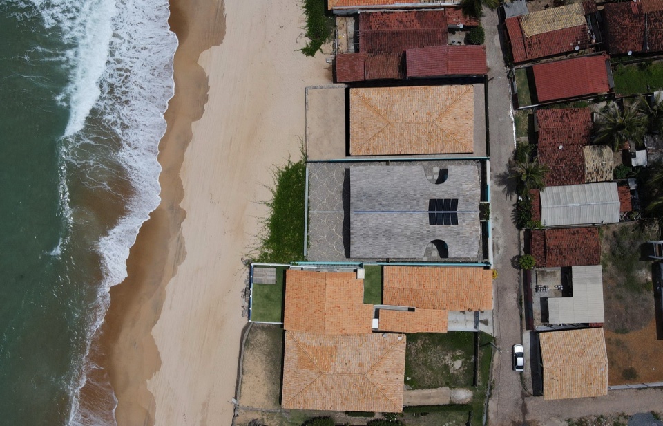 gutter house by atelier daniel florez
