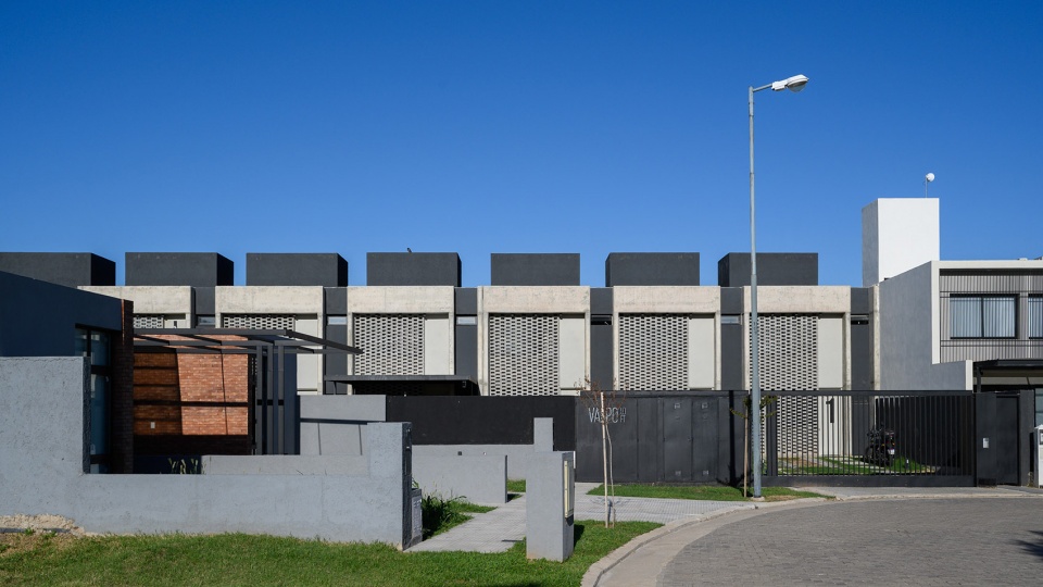 valpo housing complexes by montevideo studio