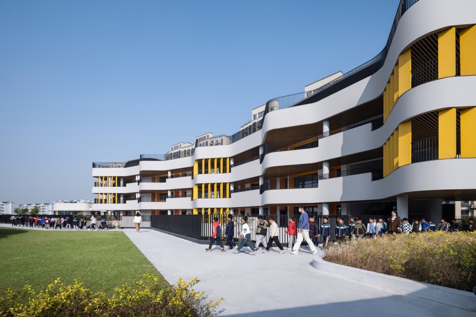 chonggu experimental school years 1 9 by bau