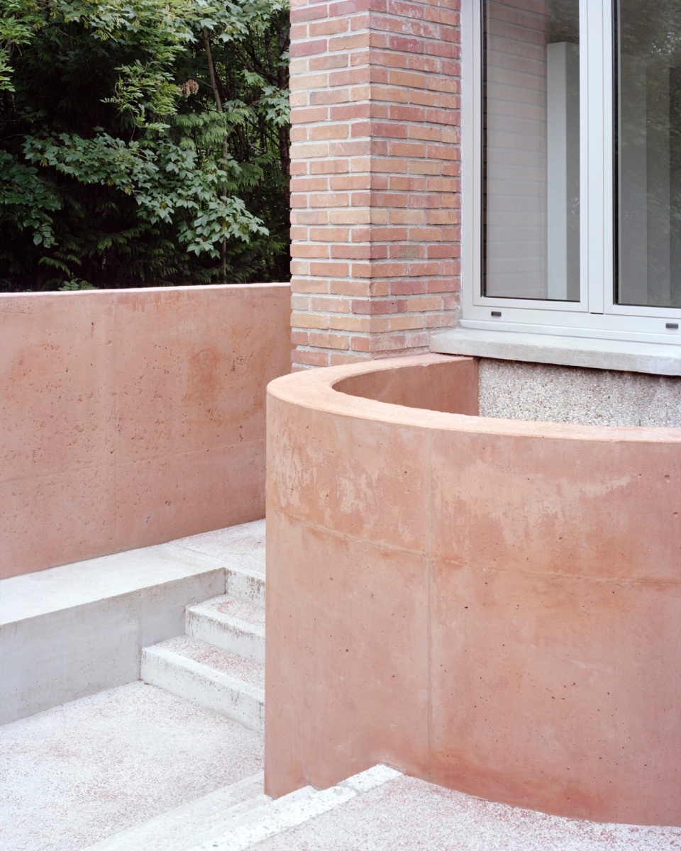 House Rehabilitation with Bricks Shards Atelier Delalande Tabourin