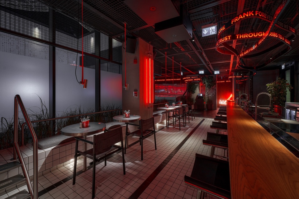 frank restaurant by da bureau