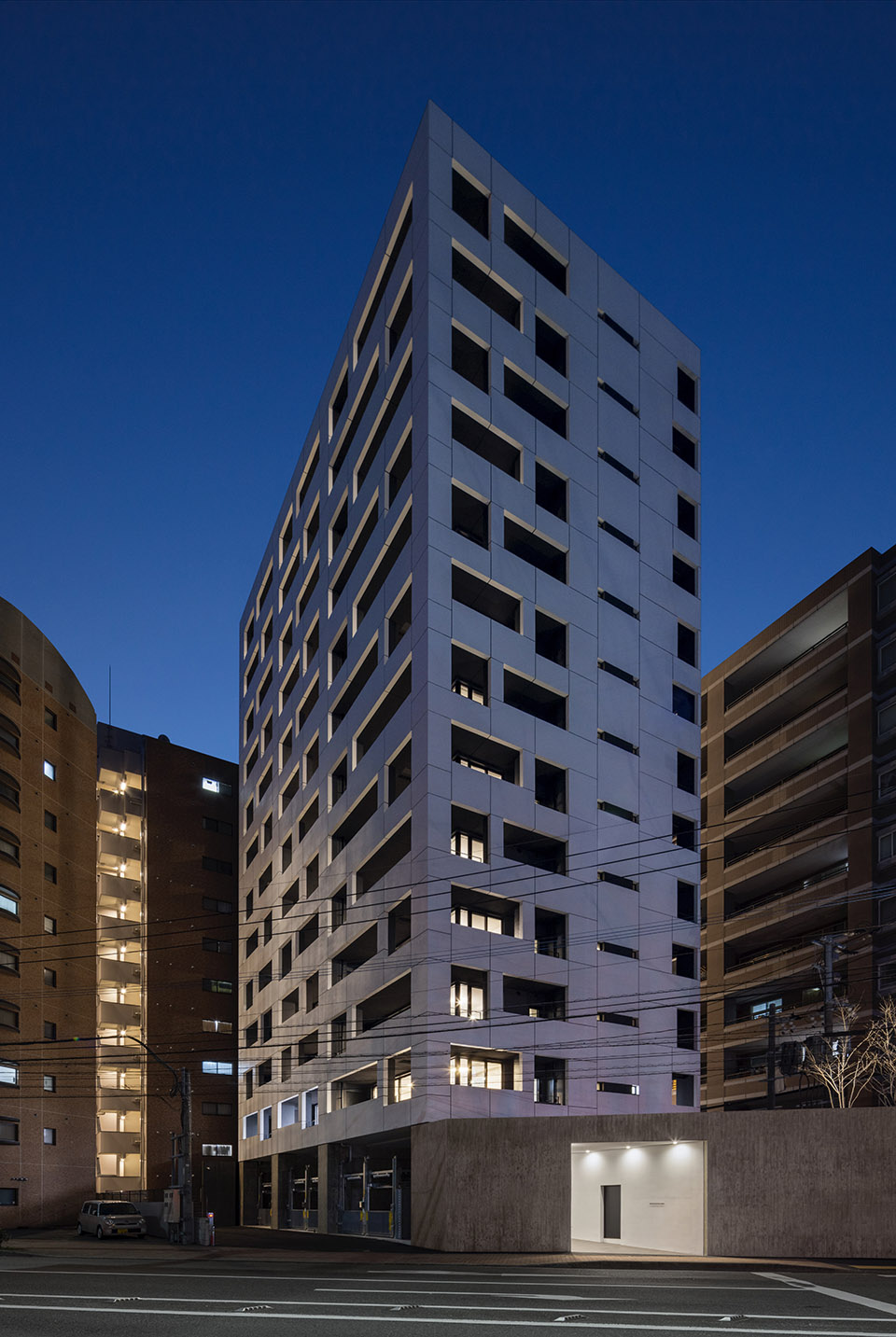 monochrome in fukuoka by sako architects