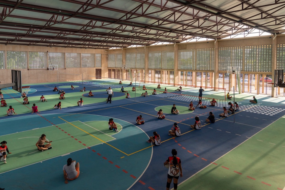 polideportivo de alto rendimiento estadio manuel vargas iziquierdo by cca