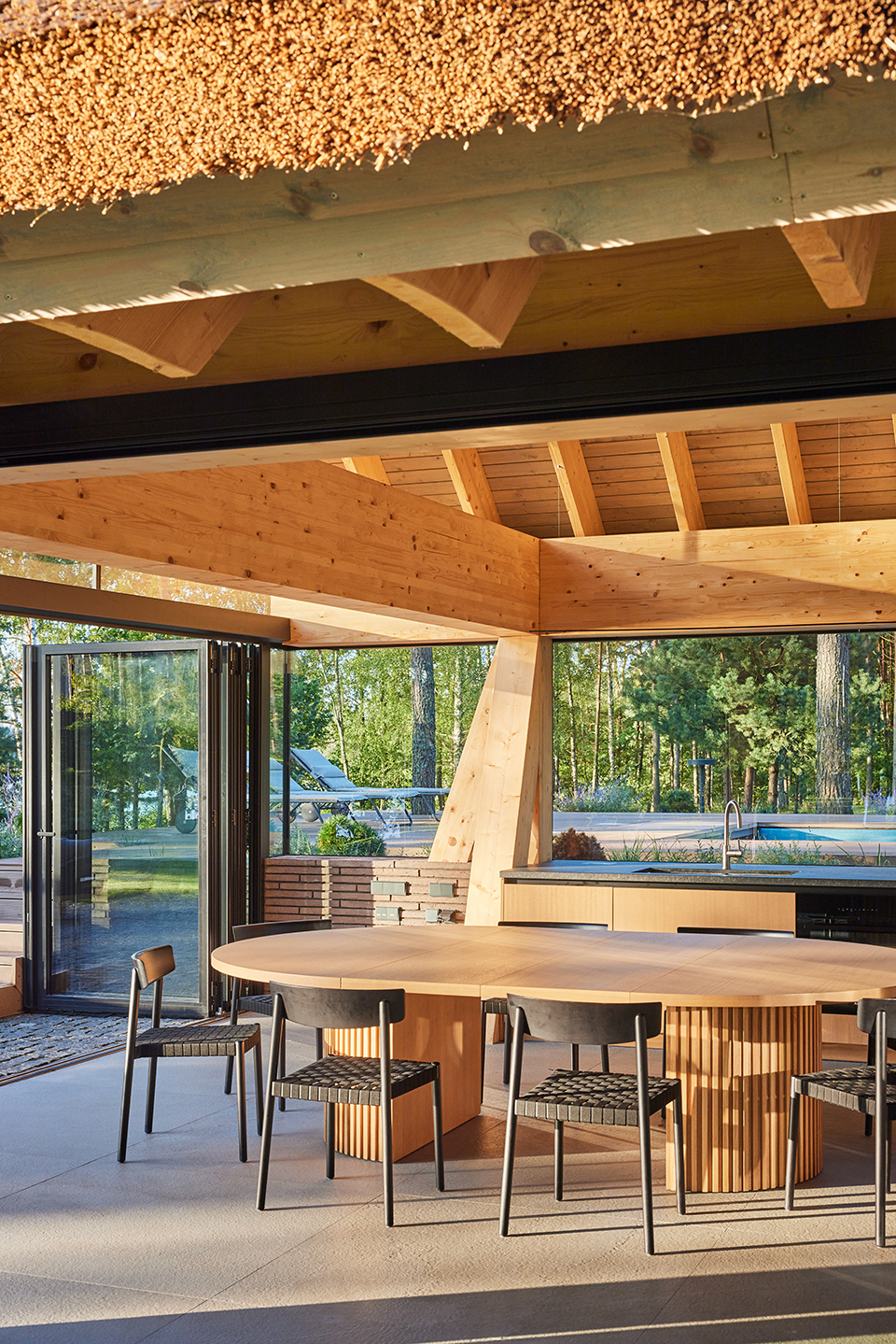 pool house by heima architects